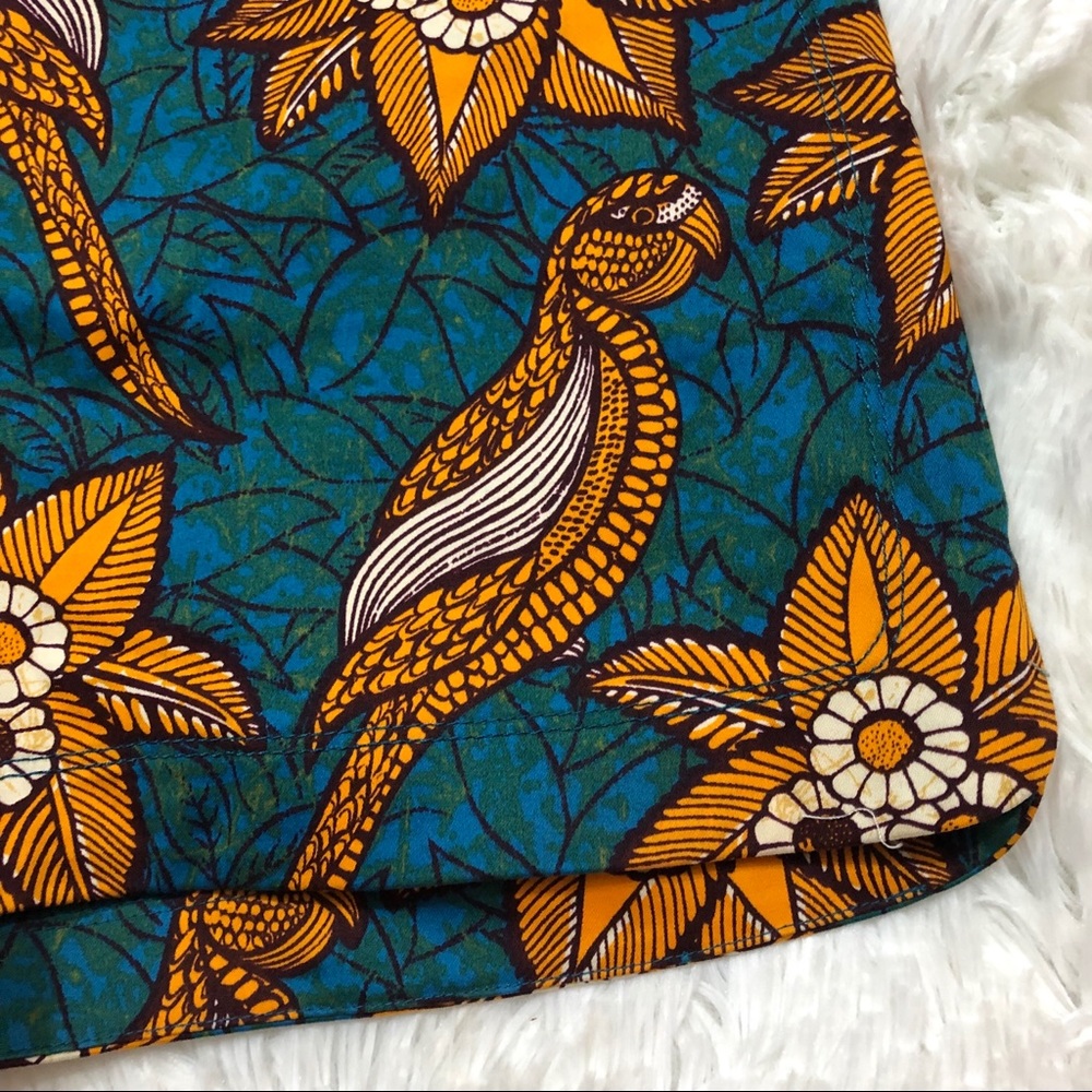 Anthropologie Bird of Paradise Shorts size 2 - Picture 4 of 7